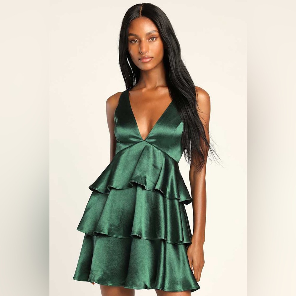 NWT Lulus Tiers of Joy Emerald Green Satin Tie- Back Tiered Mini Dress